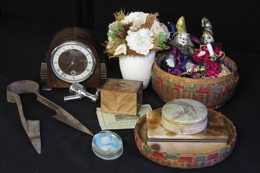 Oak cased mantel clock, onyx cigarette box, sheep shears, marquetry inlaid cigarette box etc. (qty) - Image 2 of 2