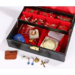 Jewellery box, containing earrings, chains, brooches, etc