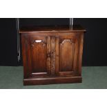 Georgian style English oak sideboard, with two panelled cupboard doors, on a plinth base, 91.5cm