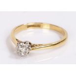 18 carat and platinum set diamond ring, with a round cut diamond to the centre, 2.4g