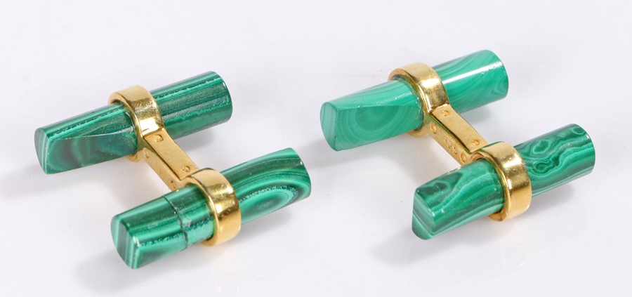 Malachite cufflinks, on silver gilt metal links