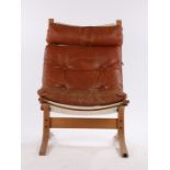 Ingmar Relling for Westnofa, a 'Siesta' chair with oak bentwood frame and brown leather button