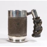 20th century silver plate on copper tankard, with central leather band and horn handle, 13.5cm high