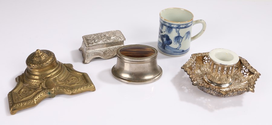 Four inkwells, plated dish, small blue and white cup (6)