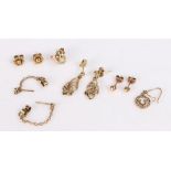 9 carat gold earrings, 5.6 grams, (qty)