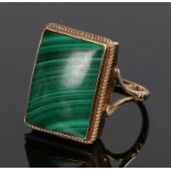 9 carat gold malachite set ring, with a rectangular malachite head, ring size R