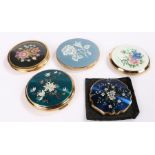 Five Stratton powder compacts, all with floral decoration (5)