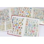 Stamps; Thematic. Birds. 3 x large 16 page S/B and 1 x small, over 5000. Appears different. Qty 4