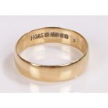 9 carat gold wedding band, 2 grams