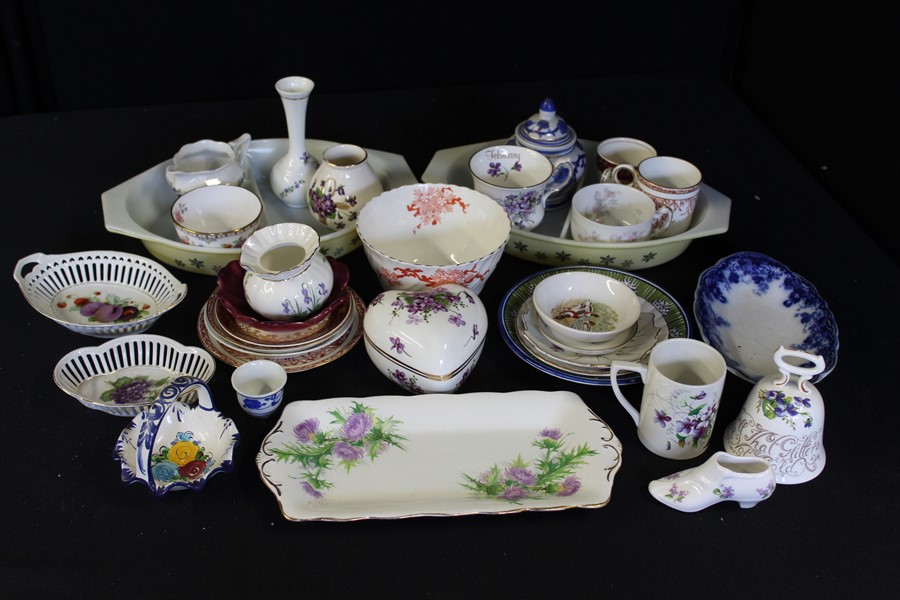 Quantity of ceramics, plates dishes, cups, ornaments, etc, (Qty)
