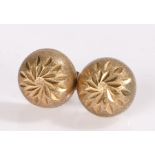 9 carat gold ear studs, 1.5 grams