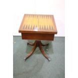 Games table, with inlaid folding top for backgammon, opening to reveal chessboard, with frieze