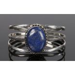 Lapis lazuli set bracelet, with an oval lapis lazuli to the centre