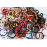 Collection of costume jewellery, to include necklaces, chains, etc, (qty)