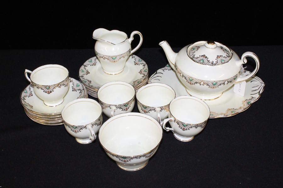 Salisbury bone china tea set. Includes: teapot, sugar bowl, milk jug, serving plate, 6x side plates,