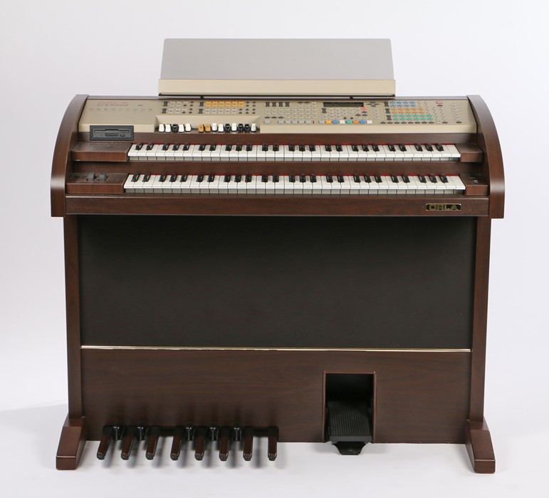 Orla GT8000 electric organ