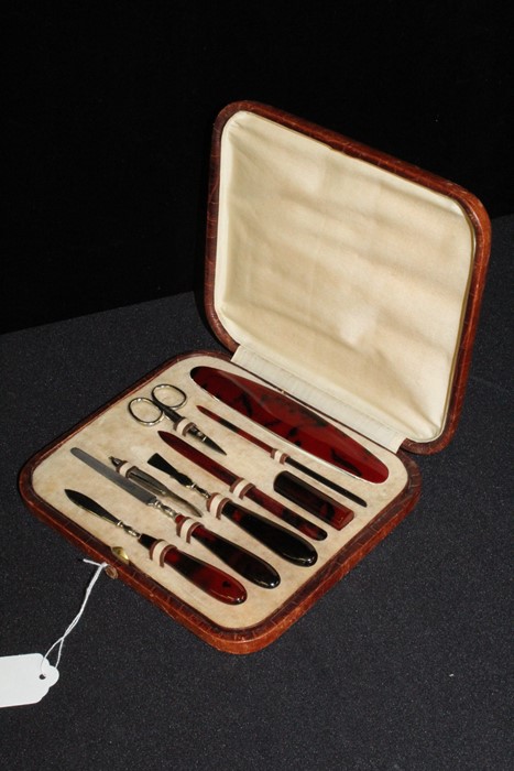 1940's manicure set, cased.