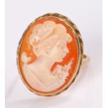 9 carat gold cameo ring, of large size, ring size R 1/2