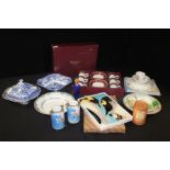 Decorative china to include a boxed tea set, Wedgwood and Royal Doulton Peter Rabbit and Bunnykins