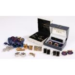 Quantity of cufflinks to include Ronnie Hek Braveheart pair cased, etc (qty)