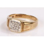 9 carat gold ring, with a stone set head, 3.7 grams ring size Q