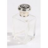 Edward VII silver and clear glass dressing table bottle, Birmingham 1909, maker Henry Matthews,