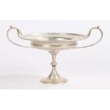 George IV silver Art Nouveau tazza, London 1929, maker Fowler & Polglaze Ltd, the circular dished