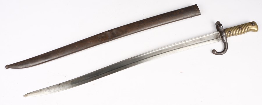 French Model 1866 Chassepot bayonet, made at the Sainte Etienne Arsenal, maker mark and date - Image 2 of 2