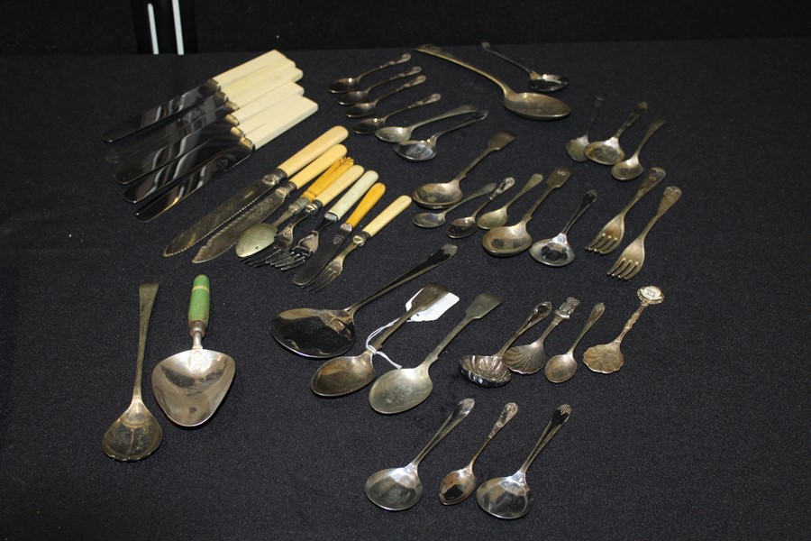 Plated cutlery, to include teaspoons, table knives, serving spoons etc. (qty)