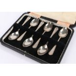 Cased set of six silver spoons, 2oz