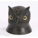 Early 20th Century black forest inkwell, carved as an owls head, 7.5cm high