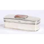 Edward VII silver and agate mounted snuff box, Birmingham 1902, maker Adie & Lovekin Ltd, with agate