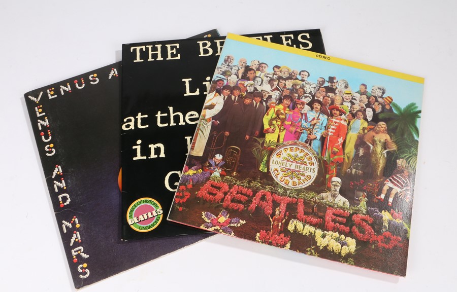 3x Beatles related LPs. Beatles - Sgt Peppers Lonely Hearts Club Band (Capitol SMAS 2653). Beatles -