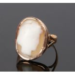 Victorian gold cameo ring, the head with a carved cameo of a profile head, ring size N