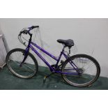 Universal Epic VX427 ladies bicycle, with 18 speed grip shift gears