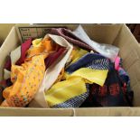 Extensive collection of ladies gloves and scarves (qty)