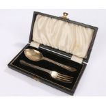 George VI silver christening set, Sheffield 1945, maker Fenton Brothers (Glasgow) Ltd, with reeded