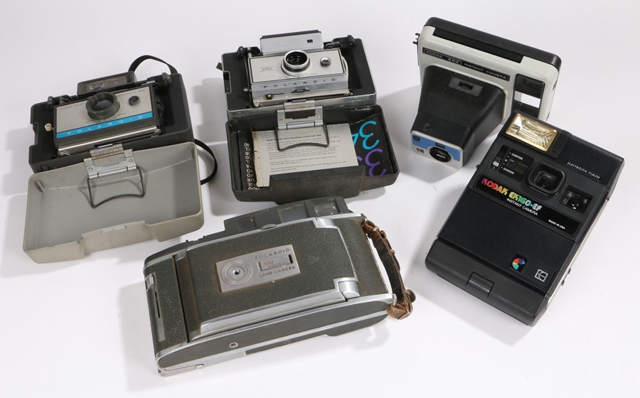 Collection of instant cameras, to include Kodak EK160-EF, Polaroid 210 and 350, a Kodak EK2 and a