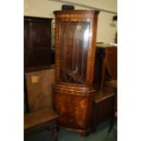 Mahogany corner display cabinet, 63cm wide