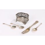 Victorian silver salt frame, silver fork, three silver teaspoons, 4.8oz (5)