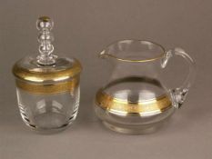 Henkelkrug und Deckelschale - Theresienthal, farbloses Kristallglas, Golddekor "Concord-Mintonborde"