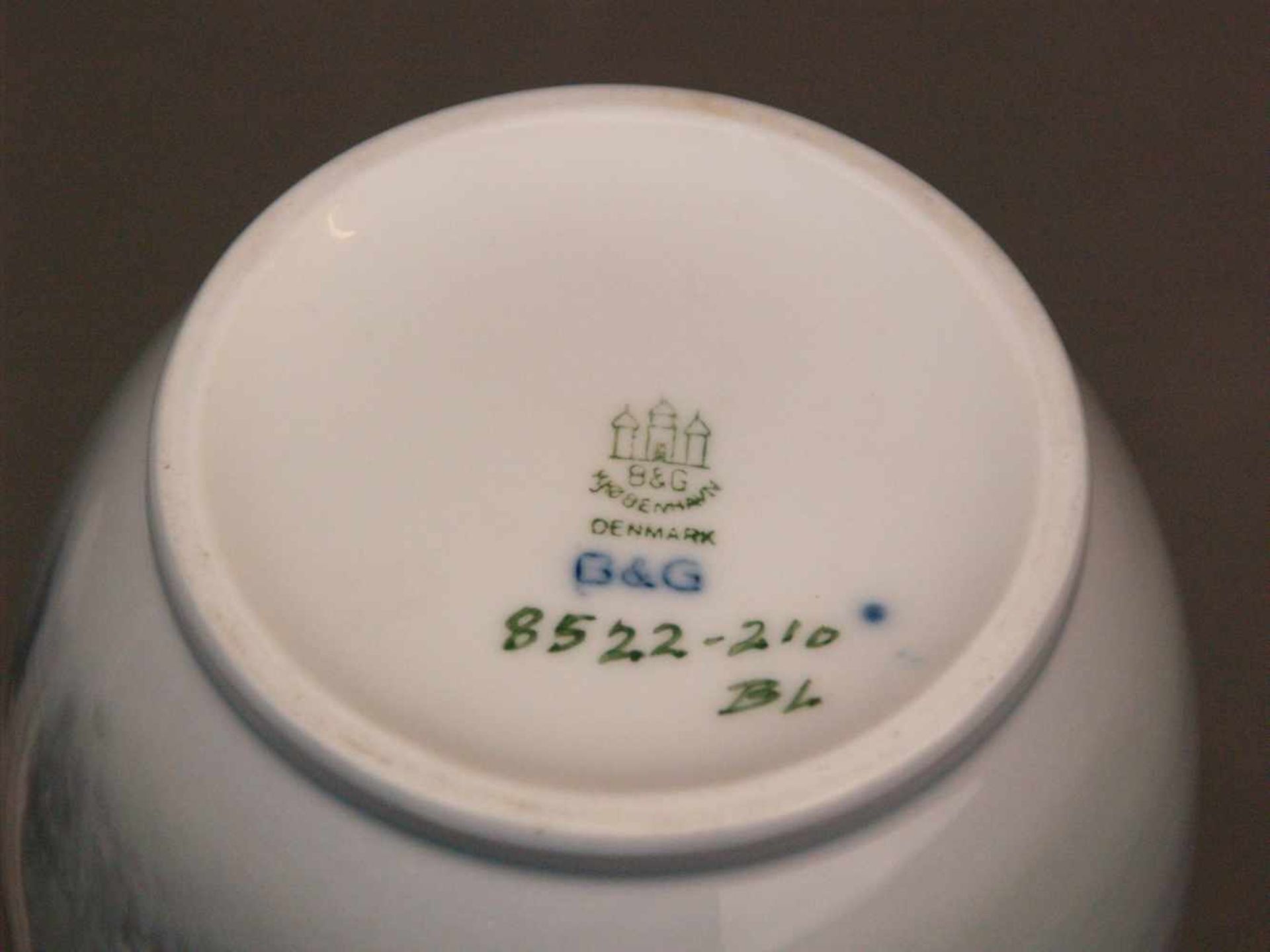 Konvolut Bing & Gröndahl - Royal Copenhagen, 4-tlg.: 1 Vase, Boden mit Pinselnummer "8522-210 BL", - Bild 3 aus 8