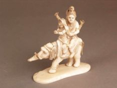 Elfenbeinfigur "Entführung von Sita durch Ravana" - Indien, Anfang 20.Jh., vollplastische