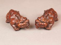 Paar Chimären/Bixie-Figuren - China, sehr feine Holzschnitzereien,Gegenstücke zweier kompakter