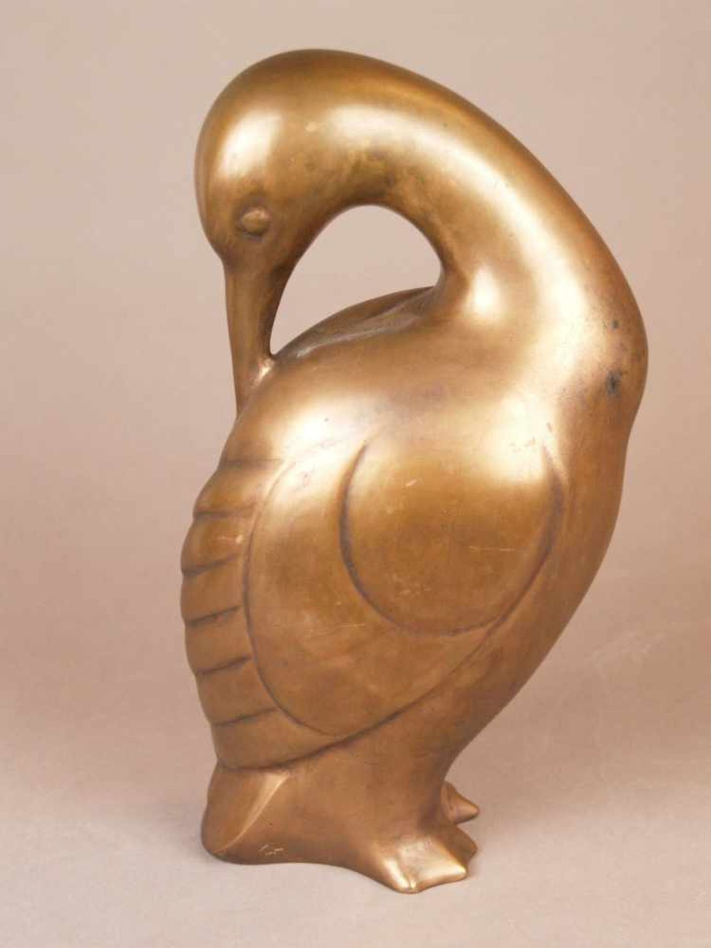 Hoffmann, Karl Josef (1925 -Attendorn-2017) - Vogelskulptur/ Ente bei der Gefiederpflege, Bronze, - Bild 2 aus 8