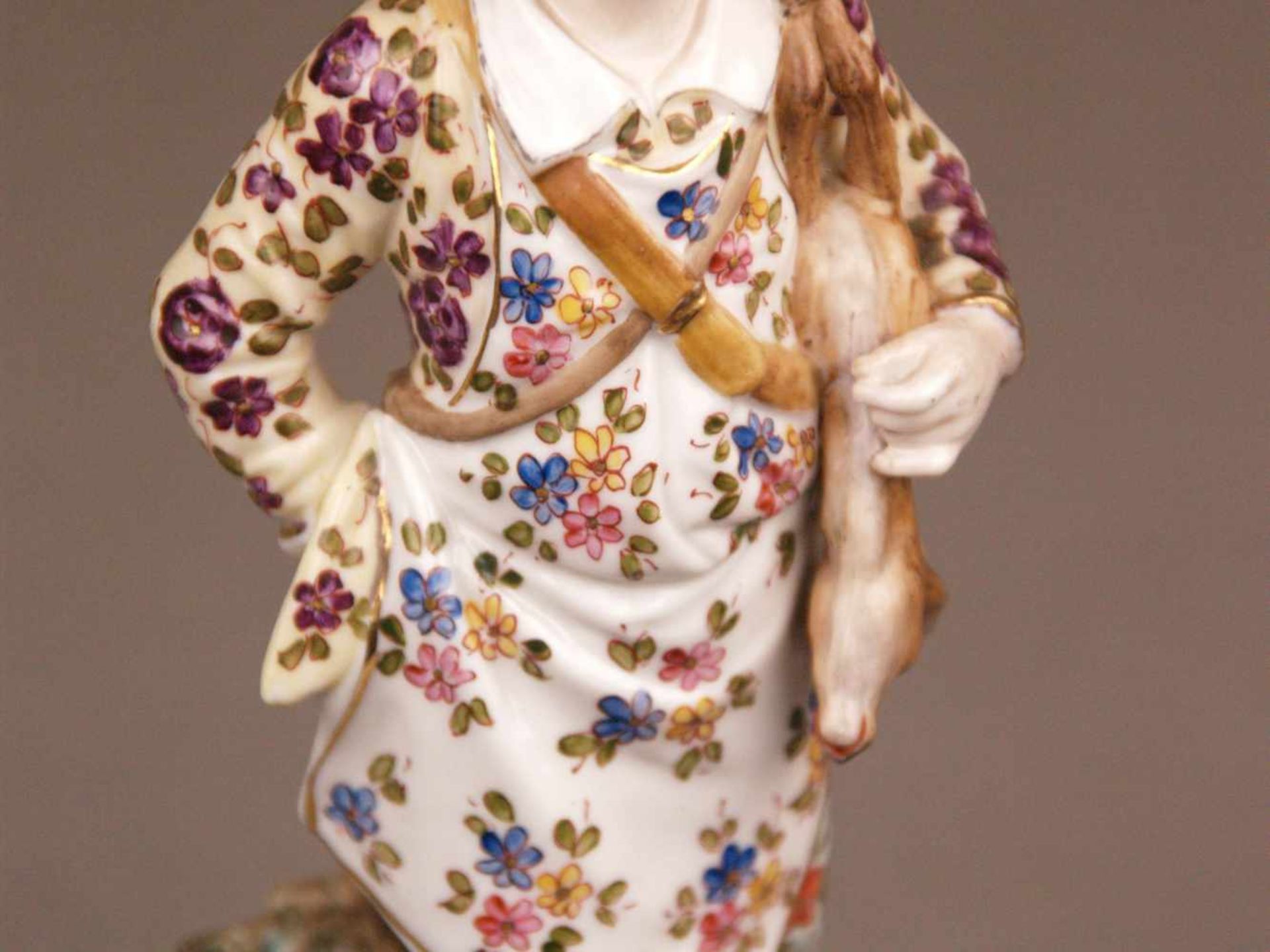 Porzellanfigur 'Jäger mit erlegtem Reh' - Aelteste Volkstedter, Ende 19. Jh., feine polychrome - Bild 5 aus 8