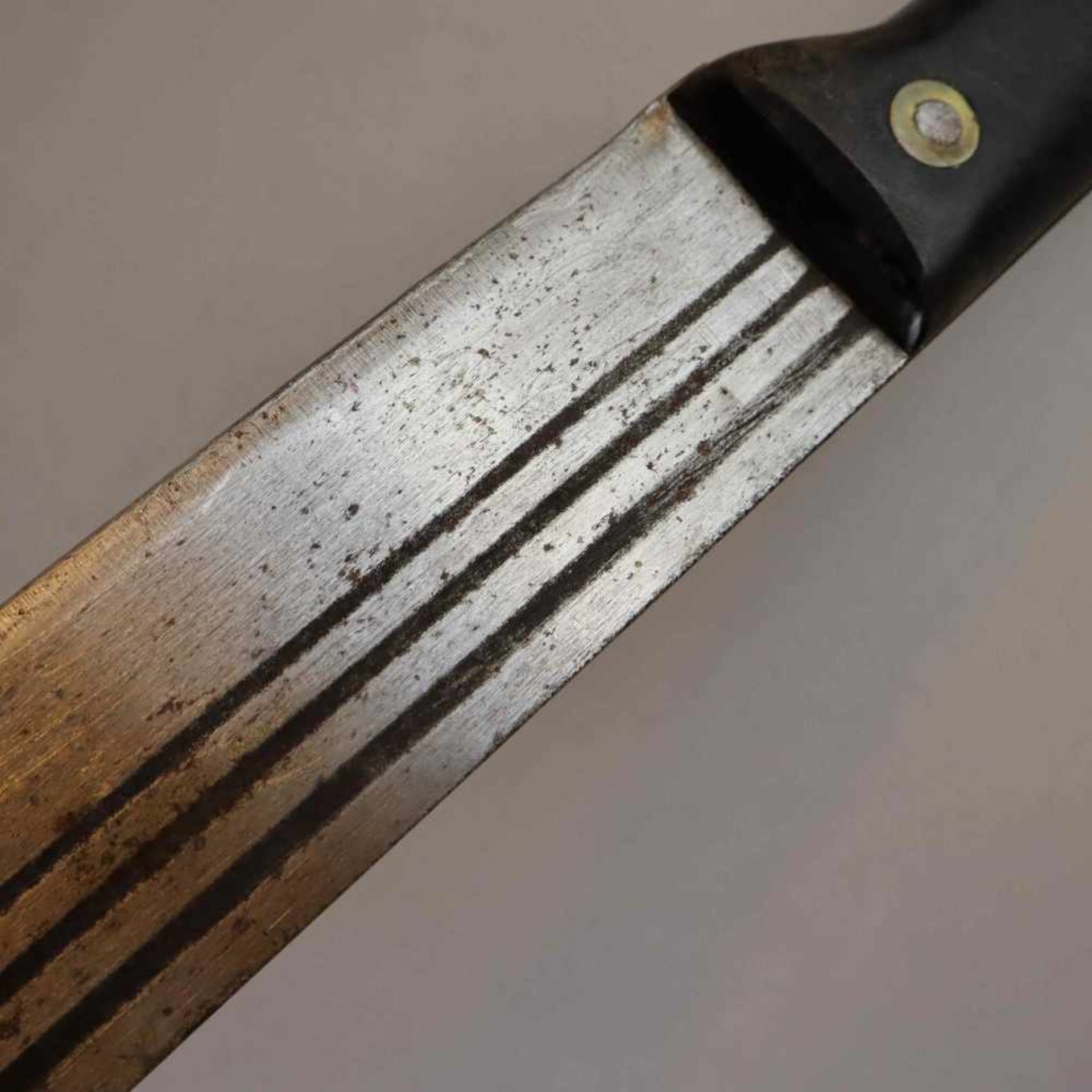 Machete in Lederscheide - England, Hersteller Martindale,blanke Klinge, L. 44 cm, beidseitig jeweils - Bild 3 aus 5