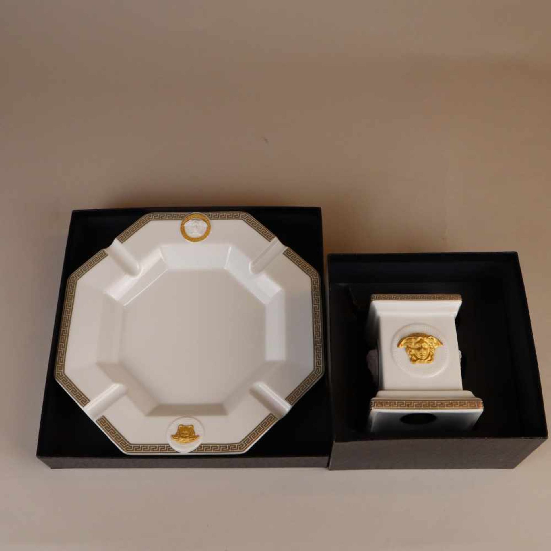 Raucher-Set "Versace Gorgona" - Rosenthal, Entwurf Gianni Versace Manufakturstempel, Dekor: " - Bild 10 aus 11