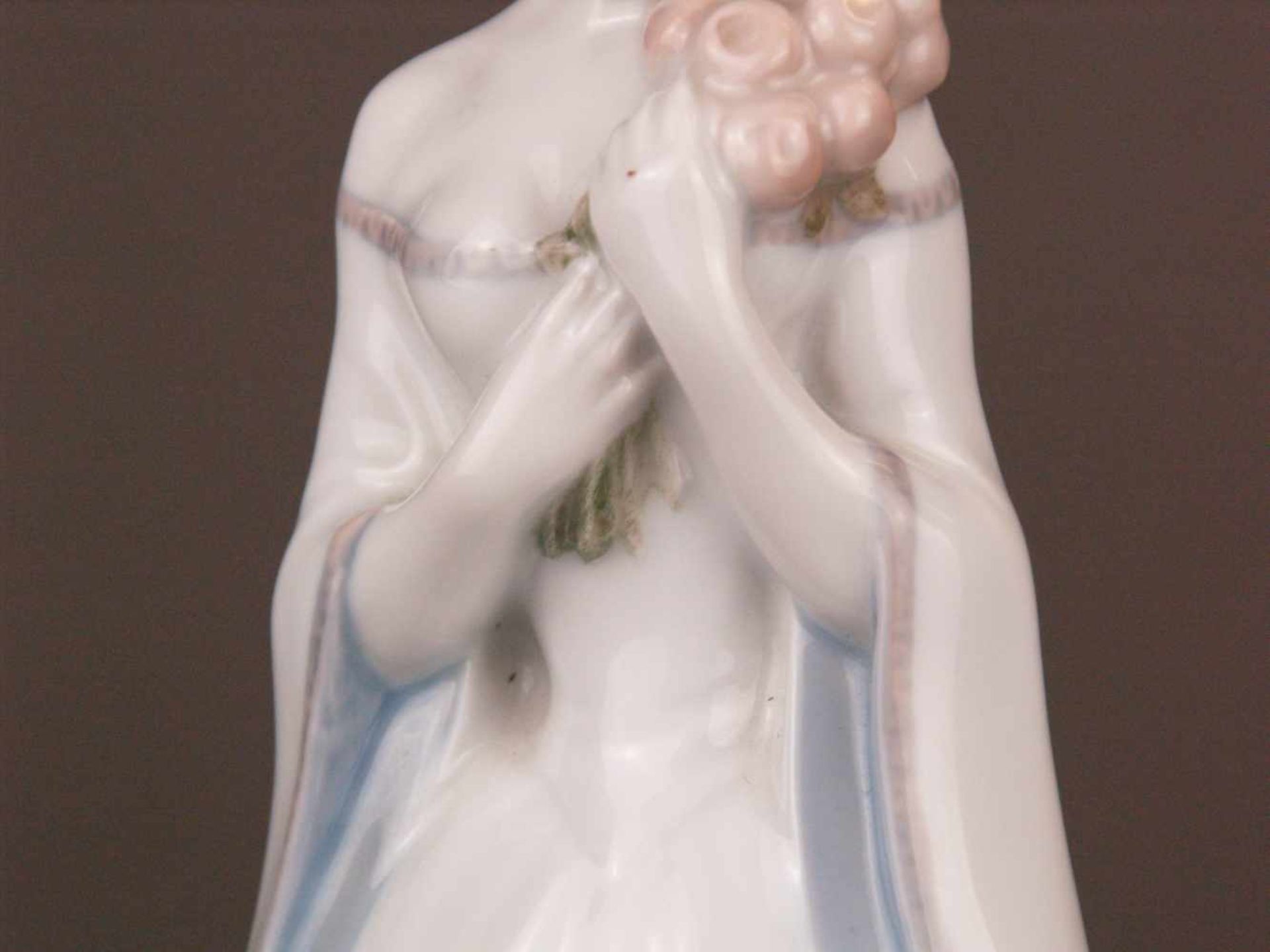 Jugendstil-Figur "Rosenmädchen"- Rosenthal, Kunstabteilung Selb, Entwurf A. Caasmann (1886 - 1968) - Bild 4 aus 7