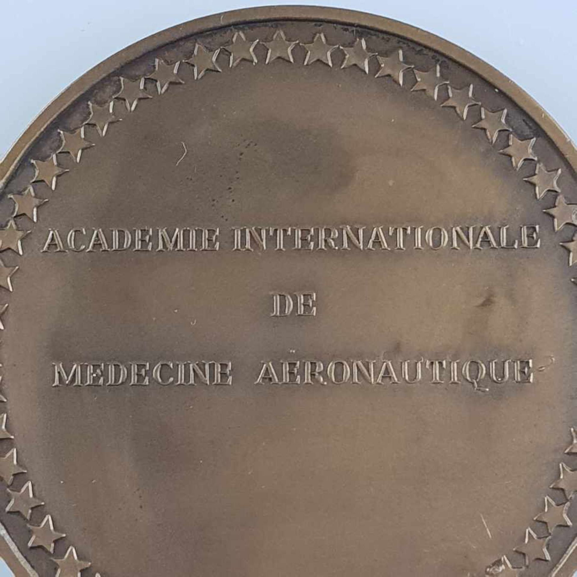 Bronzemedaille der Internationalen Akademie für Luftfahrtmedizin - Bronze, Avers: Relief-Darstellung - Bild 4 aus 6